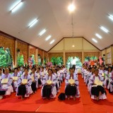 พิธีมอบใบประกาศนียบัตรผู้สำเร็จการศึกษาศูนย์พัฒนาการเรียนรู้ผู้สูงอายุตำบลสันทราย