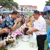 งานสระเกล้าดำหัว นายกเทศมนตรี ประธานสภาเทศบาล และปลัดเทศบาลตำบลสันทราย ประจำปี พ.ศ. ๒๕๖๙