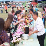 งานสระเกล้าดำหัว นายกเทศมนตรี ประธานสภาเทศบาล และปลัดเทศบาลตำบลสันทราย ประจำปี พ.ศ. ๒๕๖๙